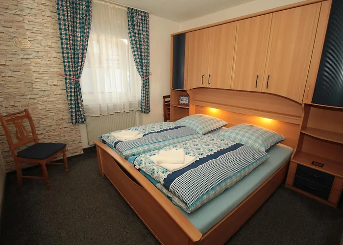 Haus Alle Jahreszeiten Hotel *